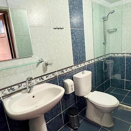 Hotel Rebetika & Bistro