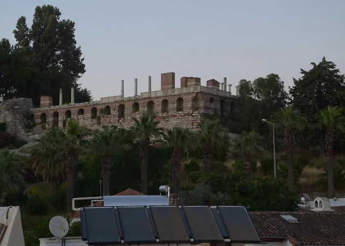 Hotel Rebetika & Bistro