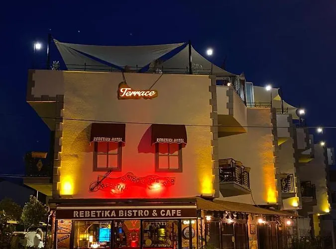 Rebetika & Bistro Hotel