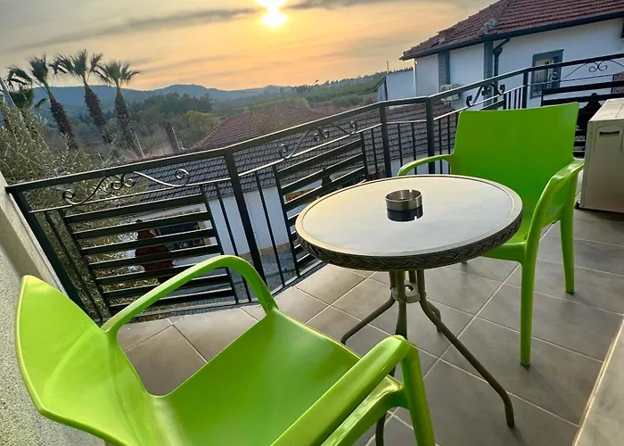 Rebetika & Bistro