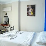 Szálloda Rebetika & Bistro Selçuk