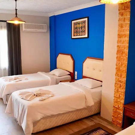 Rebetika & Bistro 3*
