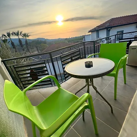 Rebetika & Bistro