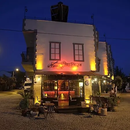 Hotell Rebetika & Bistro Selçuk