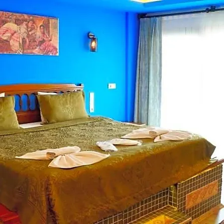 Rebetika & Bistro Hotell Selçuk
