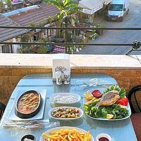 Hotell Rebetika & Bistro