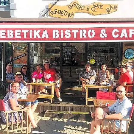 Rebetika & Bistro Hotel