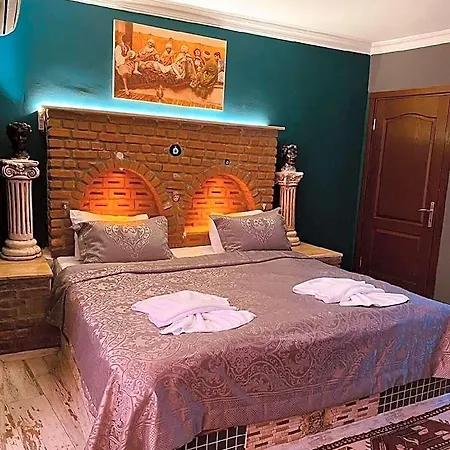 Rebetika & Bistro Hotel Selçuk
