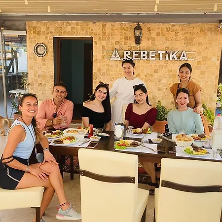 Rebetika & Bistro 3*