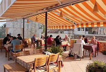 Hotel Rebetika & Bistro