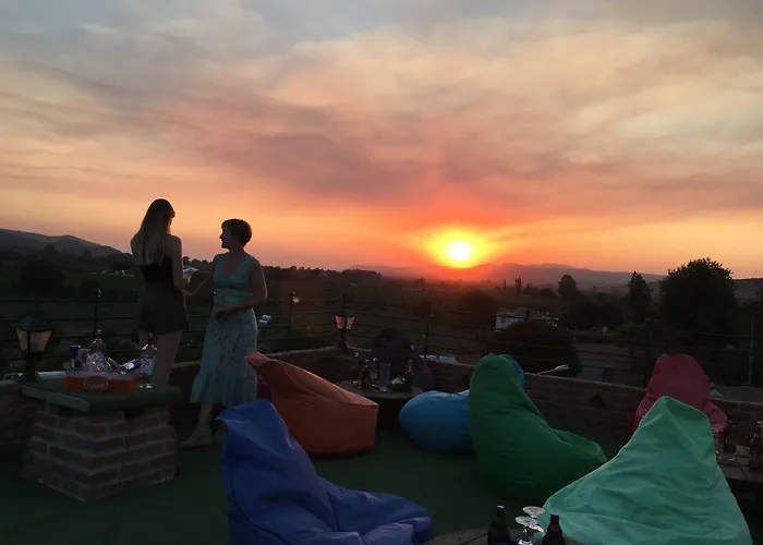 Rebetika & Bistro فندق سلجوك