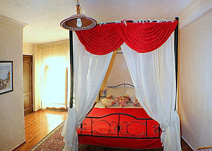 Rebetika & Bistro فندق سلجوك