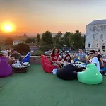 מלון Rebetika & Bistro