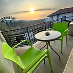 Rebetika & Bistro