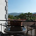 Rebetika & Bistro