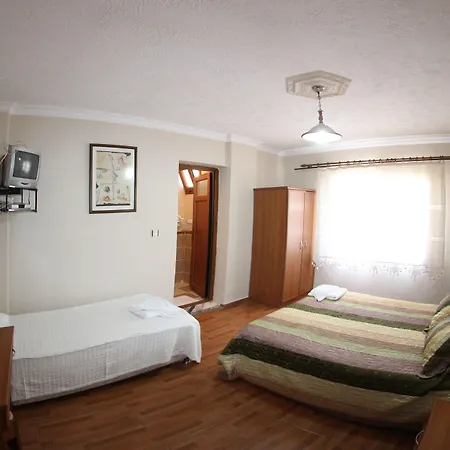 Rebetika & Bistro 3*