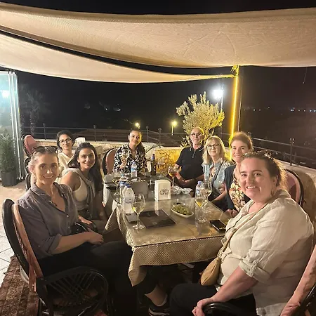 Ξενοδοχείο Rebetika & Bistro 3*